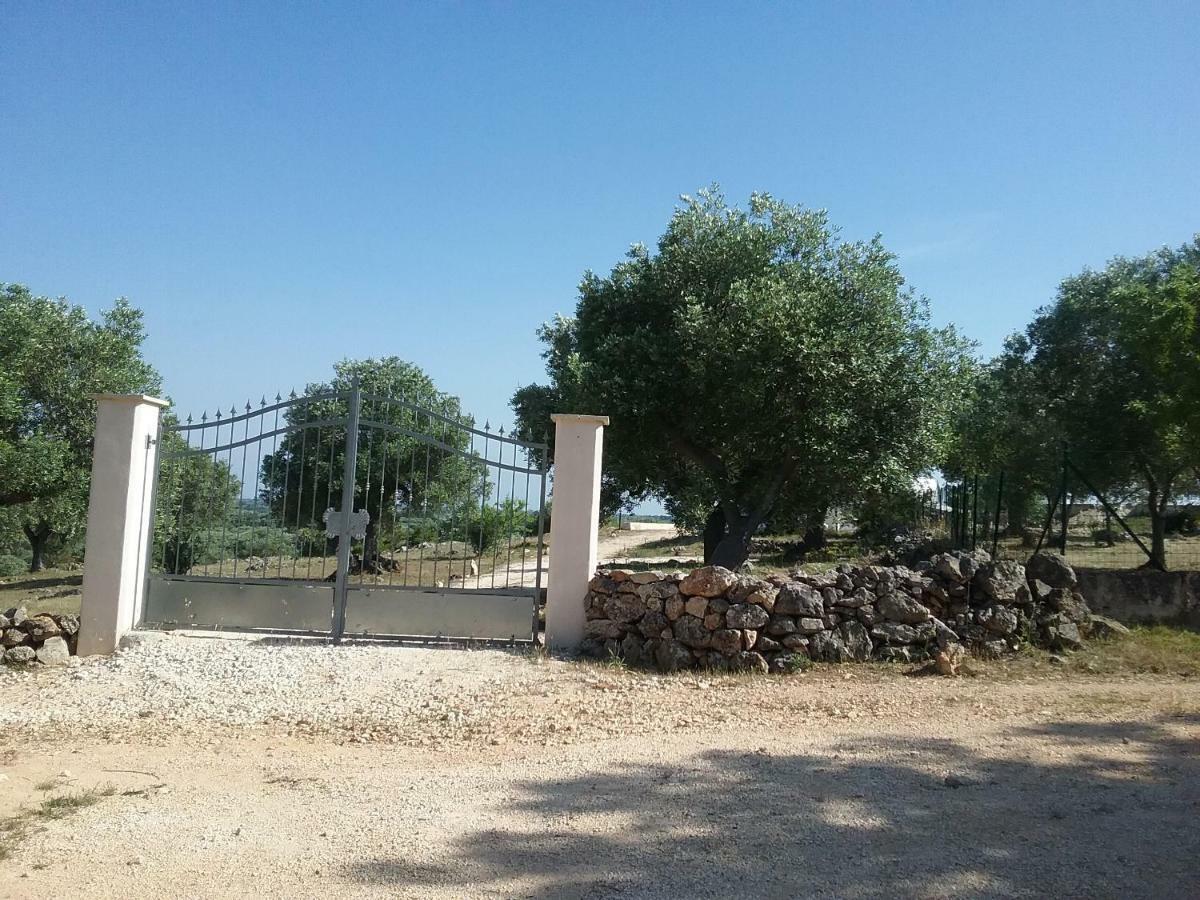 Отель Trullo Vista Остуни Экстерьер фото